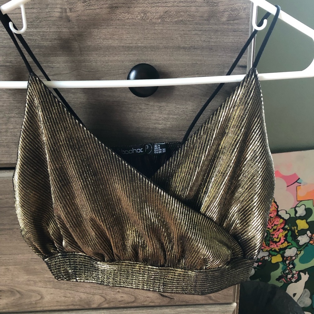 Boohoo crop top